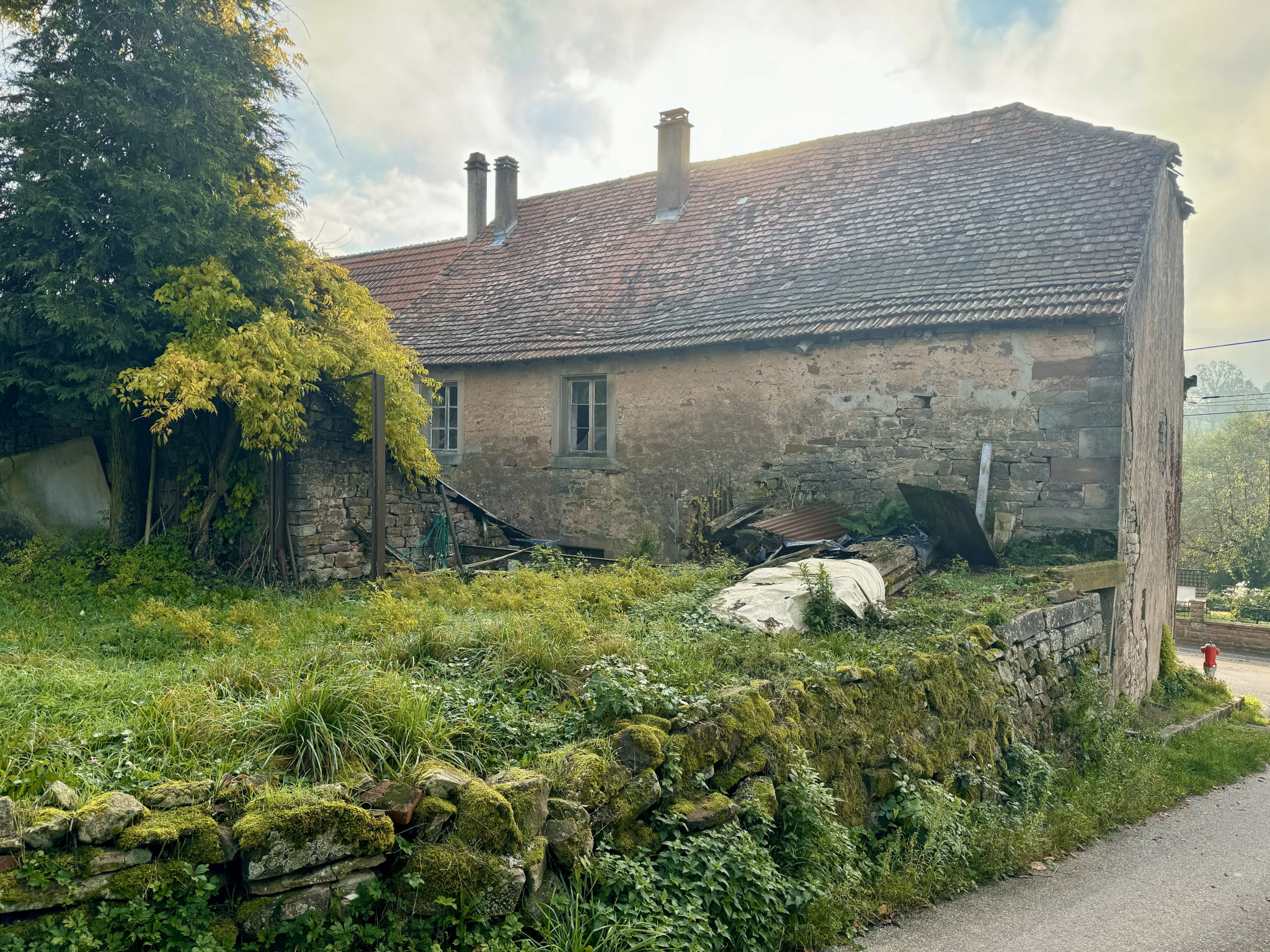 VILSBERG - en impasse - Maison mitoyenne 95m2 - à rénover