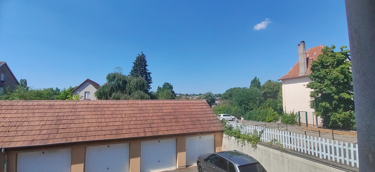 SARREGUEMINES - F3 au rez-de-chaussée - 74m2 + terrasse 9m2