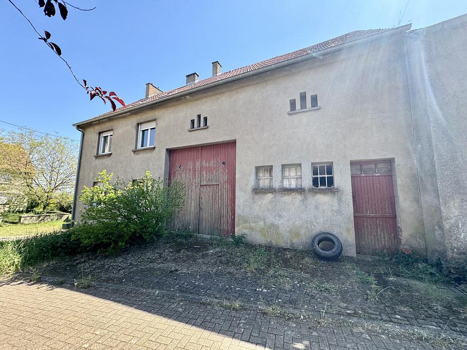 CADENBRONN / NOUSSEVILLER-SAINT-NABOR - Maison à diviser en 3 appartements + grand loft à créer