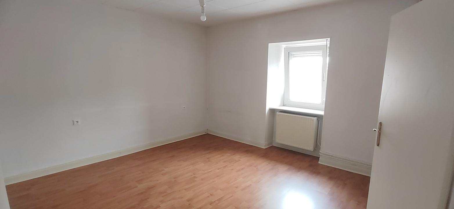 SARREGUEMINES centre-ville - F3 2chambres - 66m2 - Sarreguemines