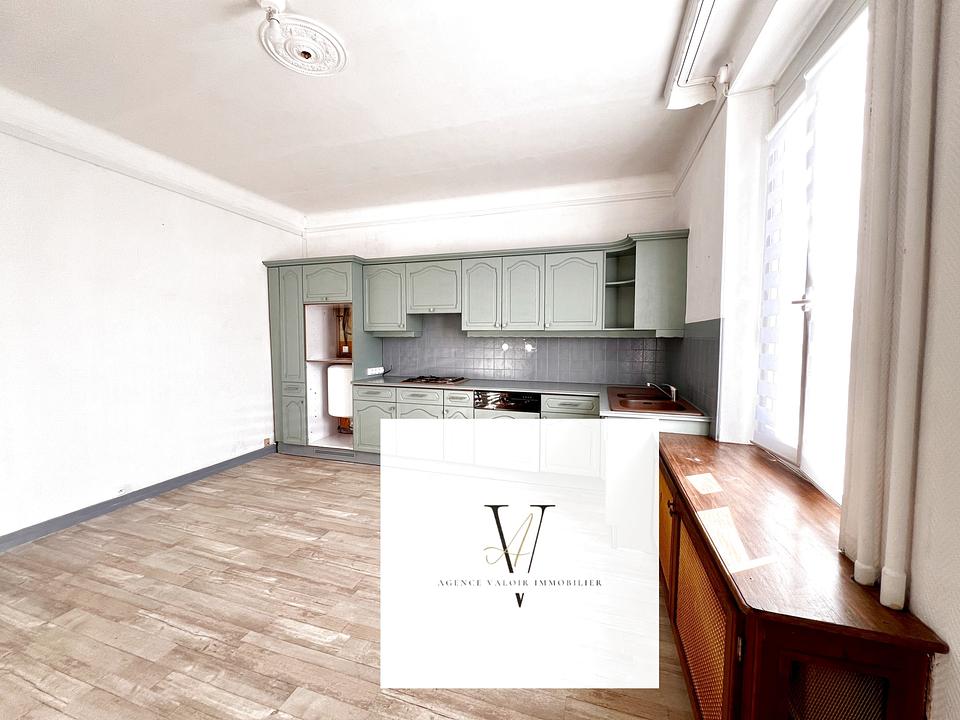 À vendre appartement F2 rez-de-chaussée, jardin privatif
