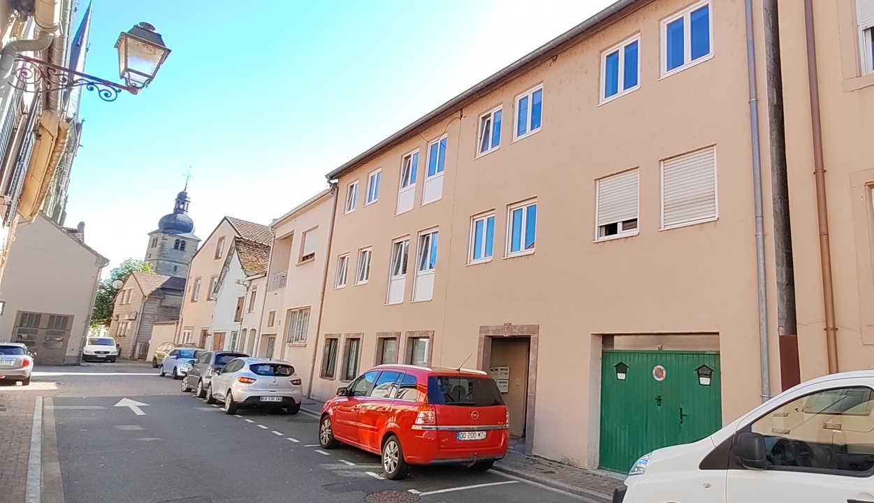 SARRALBE, SPECIAL INVESTISSEUR, lot de 4 appartements en copropriété