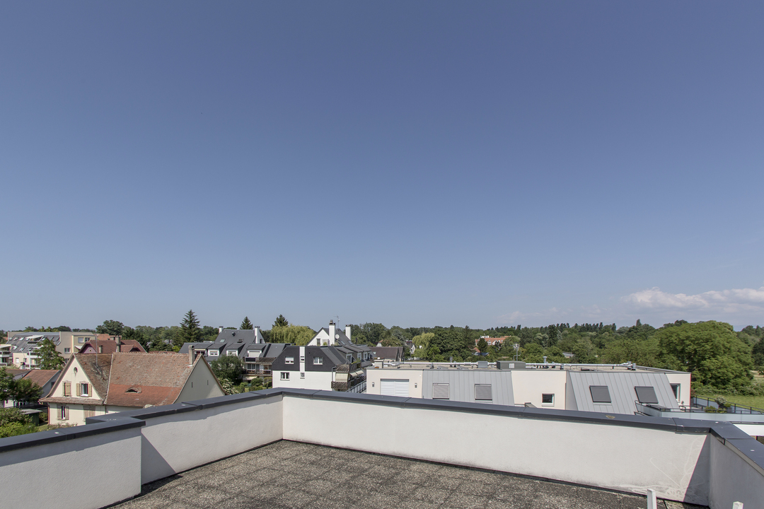 STRASBOURG - Robertsau - Appartement au dernier étage, 132m² en Duplex